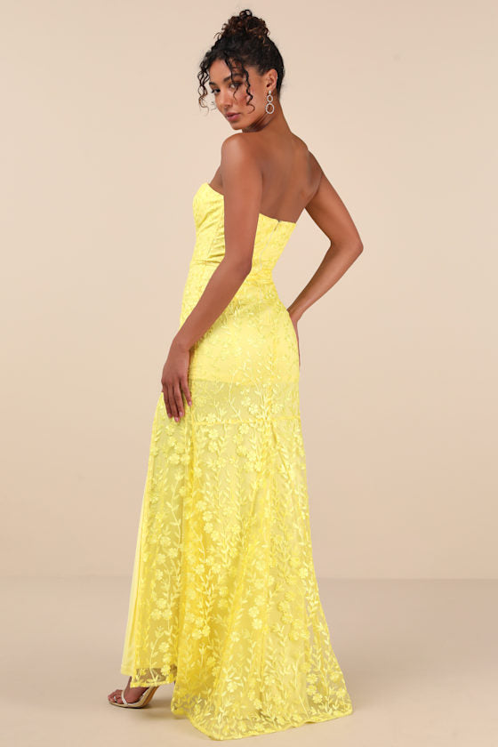 Romantic Beauty Red Floral Embroidered Strapless Maxi Dress