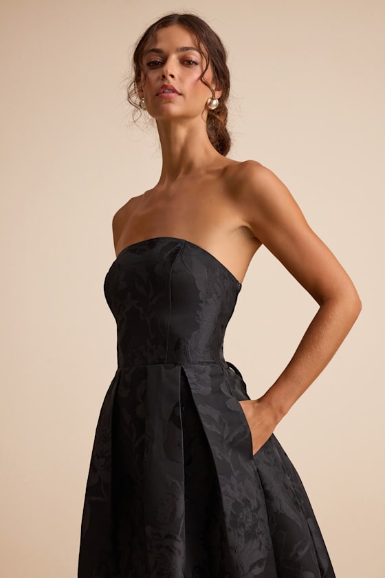 Laurelin Black Floral Jacquard Pleated Strapless Maxi Dress #Color_Black