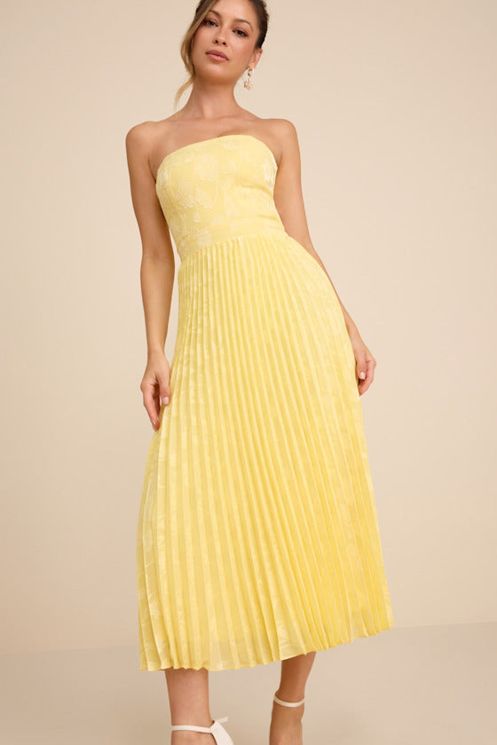 Perfectly Stunning Burgundy Jacquard Strapless Midi Dress