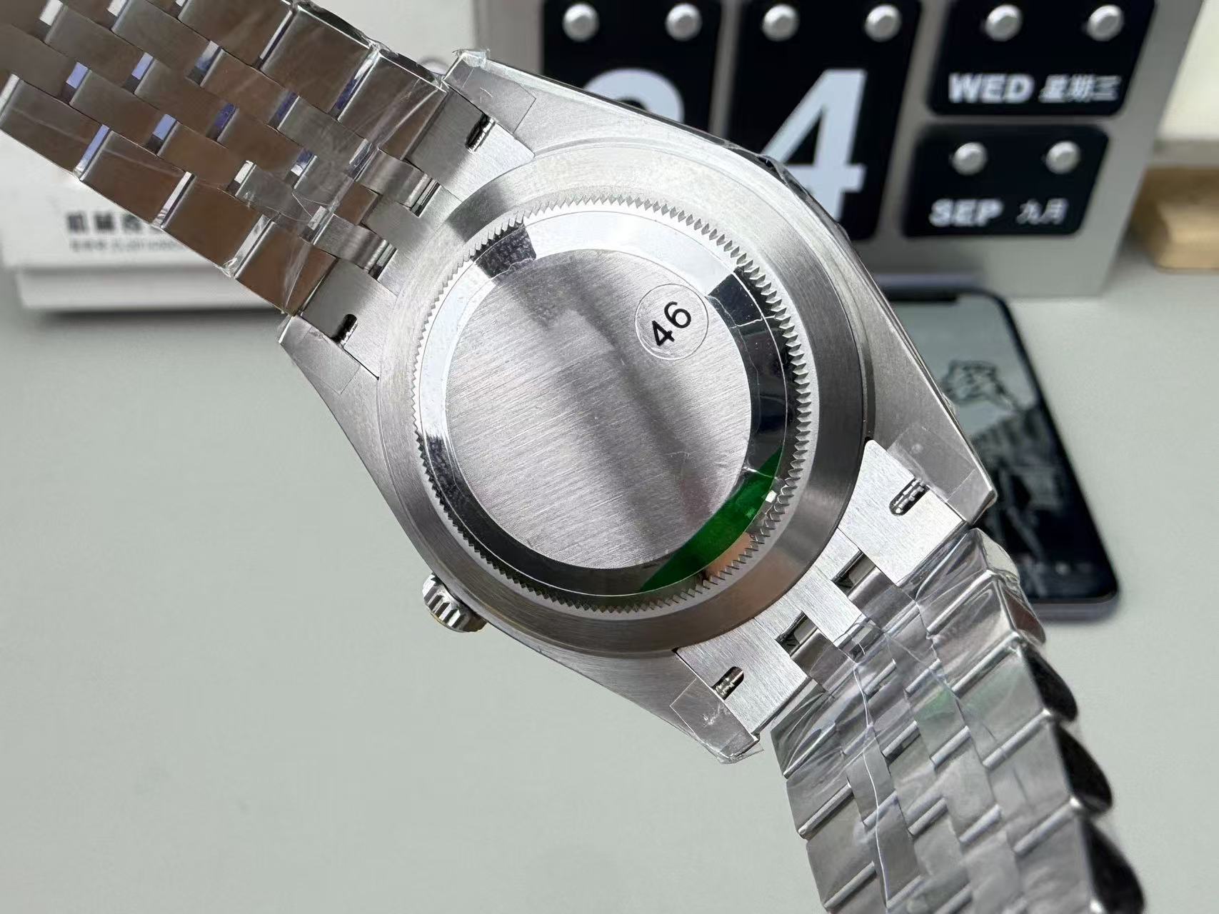 Grey 36mm model